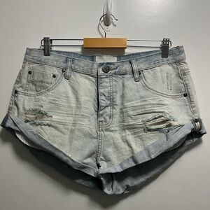 One Teaspoon Bandits Light Wash 100% Cotton Denim Shorts Women’s Size 32